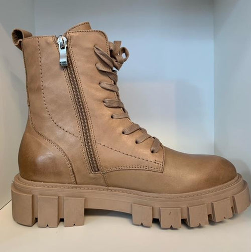 Febe Boots