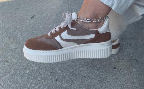 Horizon Sneakers
