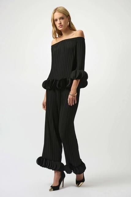 Wide Leg Pleated Pants