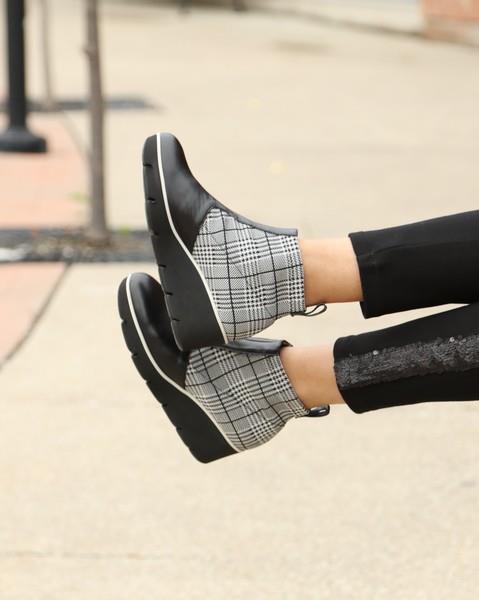Capox Booties