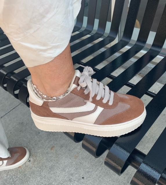 Horizon Sneakers